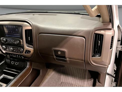Used 2017 GMC Sierra 1500 Denali w/ Denali Ultimate Package AWD/4WD image 44