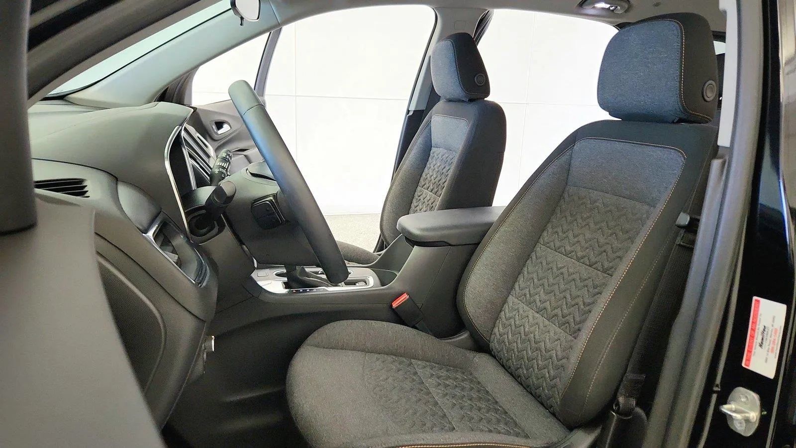 Used 2024 Chevrolet Equinox LT w/ LPO, Floor Liner Package FWD image 19