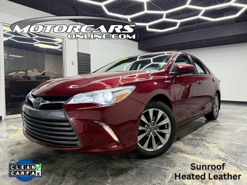 Used 2017 Toyota Camry XLE image 1