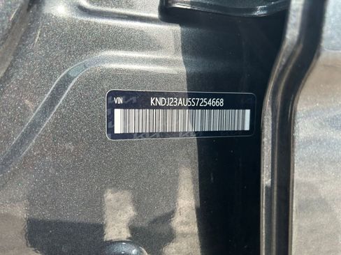 Used 2025 Kia Soul LX w/ LX Technology Package image 34