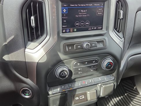 Used 2024 Chevrolet Silverado 1500 Custom Trail Boss image 16