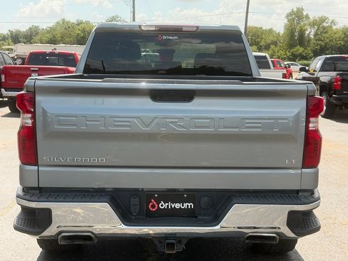 Used 2023 Chevrolet Silverado 1500 LT AWD/4WD image 5