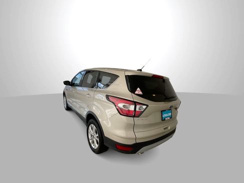Used 2017 Ford Escape SE AWD/4WD image 6
