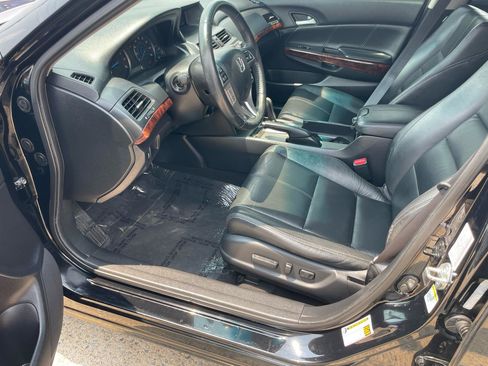 Used 2010 Honda Crosstour EX-L image 31