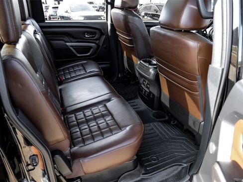 Used 2020 Nissan Titan Platinum Reserve w/ Moonroof Package image 39