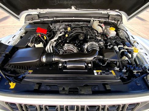 Used 2024 Jeep Wrangler Unlimited Rubicon image 32