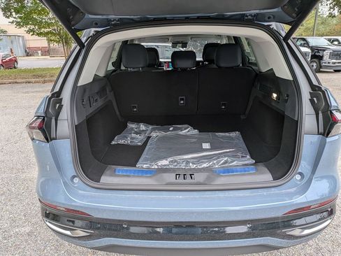 New 2025 Lincoln Nautilus Reserve image 34