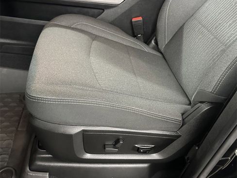 Used 2024 RAM 2500 Big Horn w/ Night Edition image 13