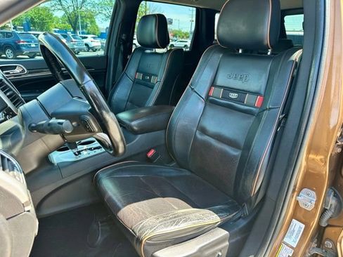 Used 2011 Jeep Grand Cherokee 70th Anniversary AWD/4WD image 13