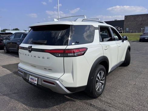 Used 2022 Nissan Pathfinder SL w/ SL Black Package image 26