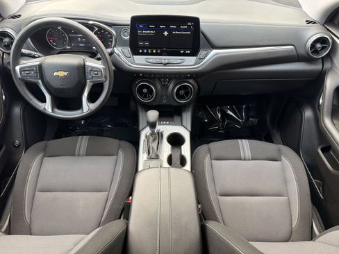 Used 2024 Chevrolet Blazer LT w/ Convenience Package FWD image 16