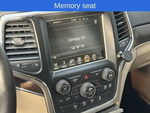 Used 2014 Jeep Grand Cherokee Limited w/ Luxury Group II image 19