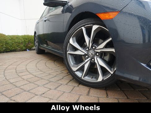 Used 2021 Honda Civic Touring image 17