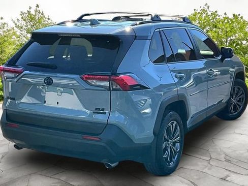Used 2022 Toyota RAV4 XLE Premium AWD/4WD image 2