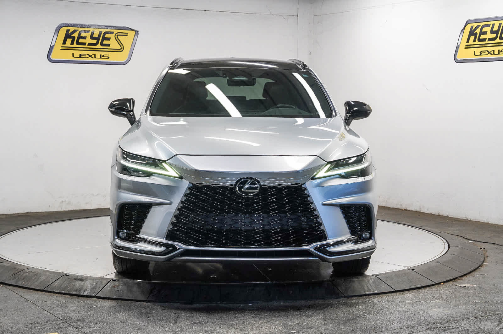 Used 2023 Lexus RX 500h F Sport w/ Accessory Package (Z1) AWD/4WD image 6
