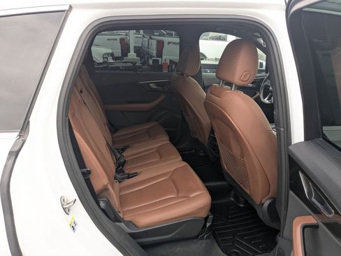 Used 2021 Audi Q7 3.0T Premium Plus w/ Executive Package image 31