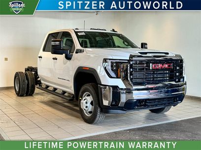New 2026 GMC Sierra 3500 Pro w/ Convenience Package