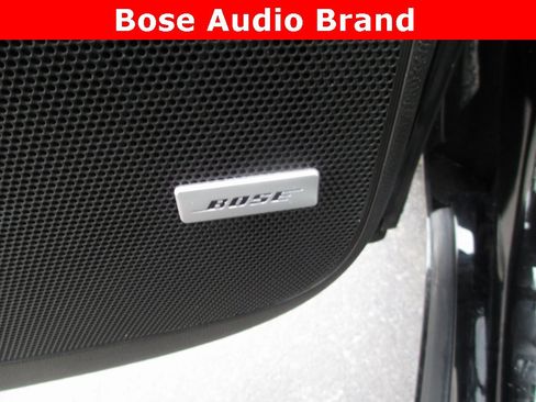 Certified 2022 Buick Enclave Avenir w/ Avenir Technology Package image 16