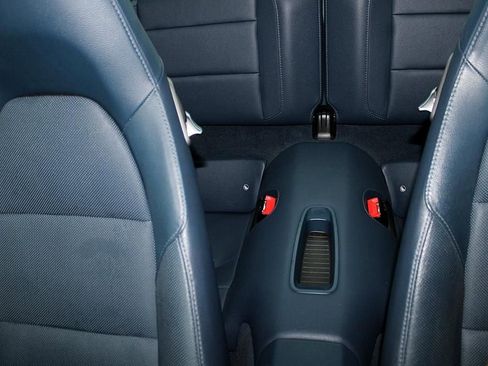 Used 2014 Porsche 911 Carrera S image 17