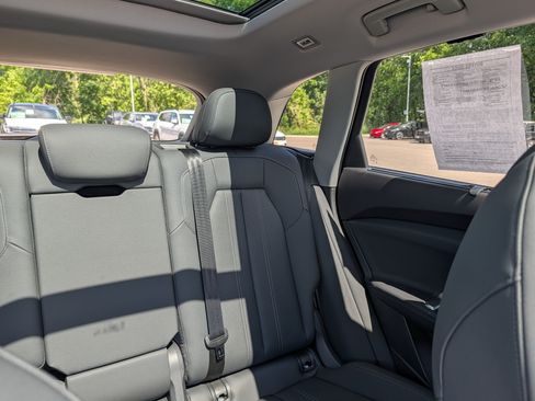 Certified 2025 Audi Q5 Premium w/ Premium Plus AWD/4WD image 14
