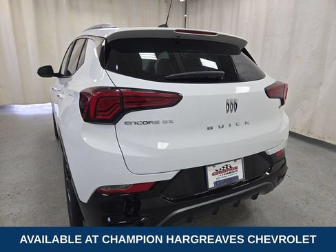Certified 2024 Buick Encore GX Sport Touring FWD image 40