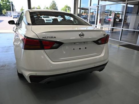 Used 2020 Nissan Altima 2.5 SR FWD image 6