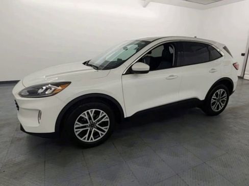 Used 2022 Ford Escape SEL image 3