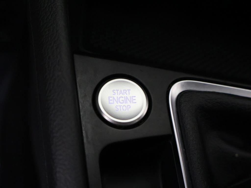 Used 2022 Volkswagen Jetta SE FWD image 37