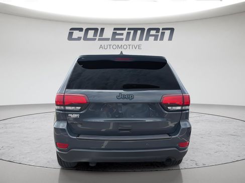 Used 2018 Jeep Grand Cherokee Laredo AWD/4WD image 25