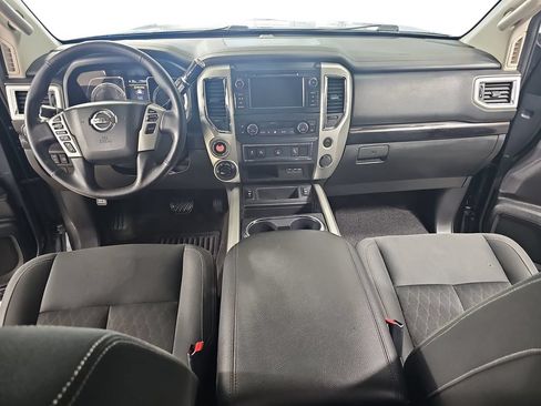 Used 2019 Nissan Titan SV w/ SV Convenience Package AWD/4WD image 11