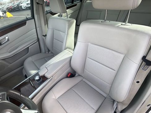 Used 2014 Mercedes-Benz E 350 Sedan image 4