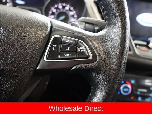 Used 2017 Ford Escape Titanium image 18