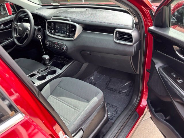 Used 2019 Kia Sorento FWD image 26