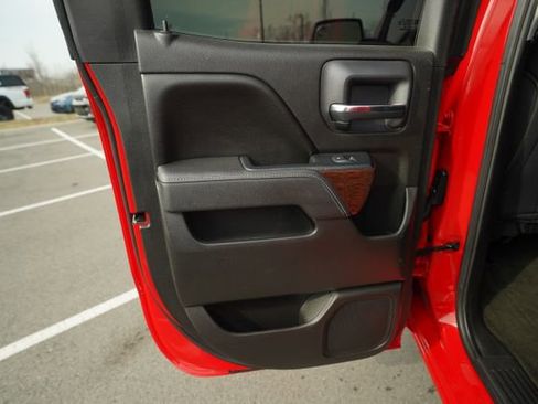 Used 2017 GMC Sierra 1500 SLE w/ SLE Value Package image 16