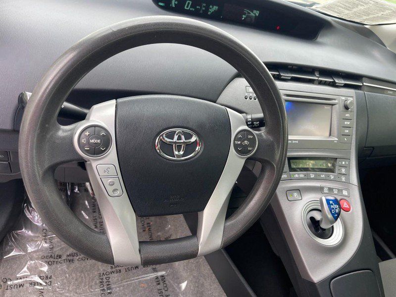 Used 2014 Toyota Prius Three w/ Solar Roof Package FWD image 18