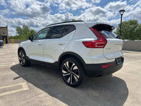 Certified 2023 Volvo XC40 B5 Plus w/ Protection Package Premier AWD/4WD image 6