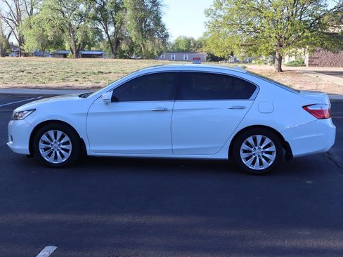 Used 2015 Honda Accord EX-L image 9