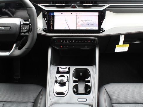 New 2026 Jeep Cherokee Limited AWD/4WD image 23