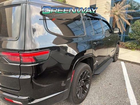 Used 2024 Jeep Wagoneer Series II AWD/4WD image 4