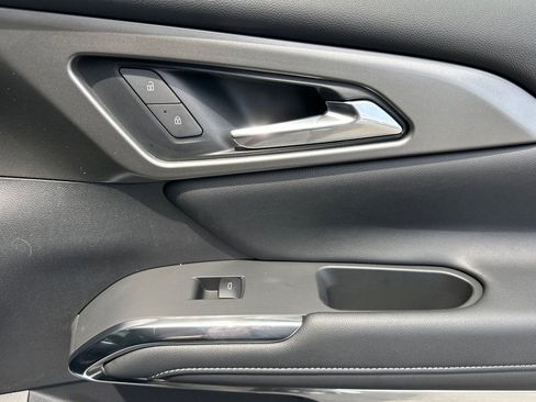 New 2025 Chevrolet Traverse LT w/ Enhanced Driving Package FWD image 20