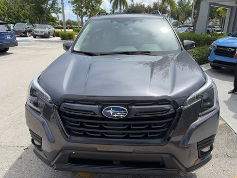 Used 2023 Subaru Forester Limited AWD/4WD image 2