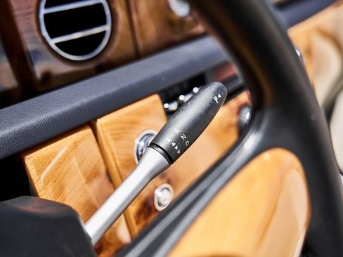Used 2009 Rolls-Royce Phantom Drophead Coupe RWD image 58