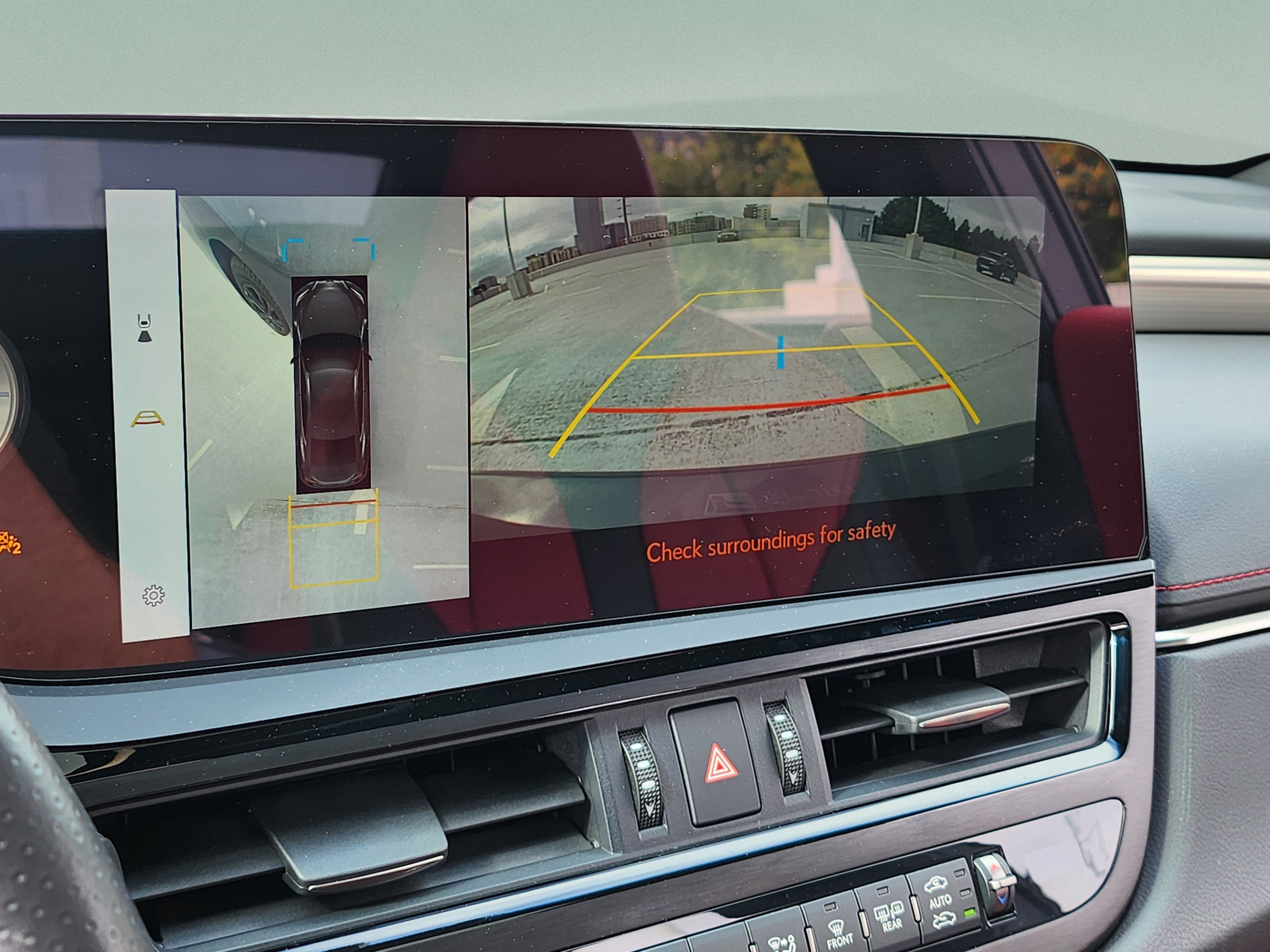 Used 2024 Lexus ES 300h F Sport w/ Accessory Package (Z2) FWD image 31