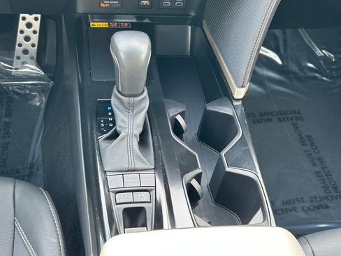 Certified 2025 Toyota Camry SE image 20