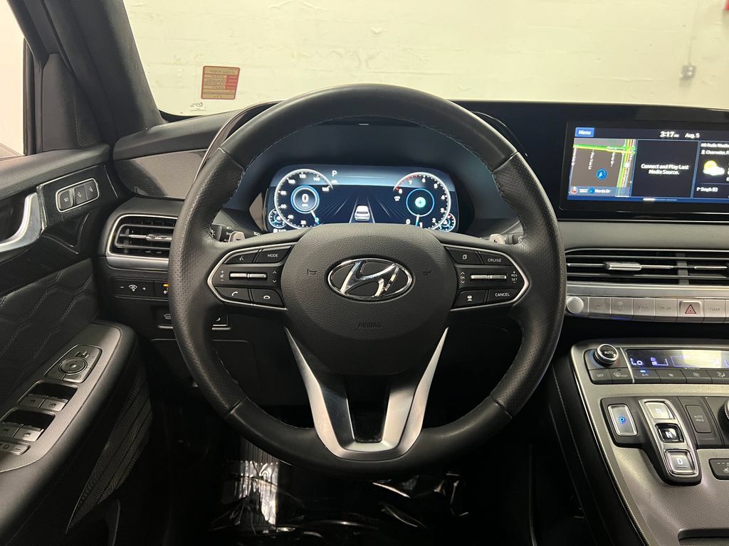 Used 2020 Hyundai Palisade Limited AWD/4WD image 16