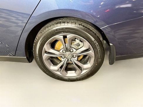 Used 2023 Honda Accord EX image 26