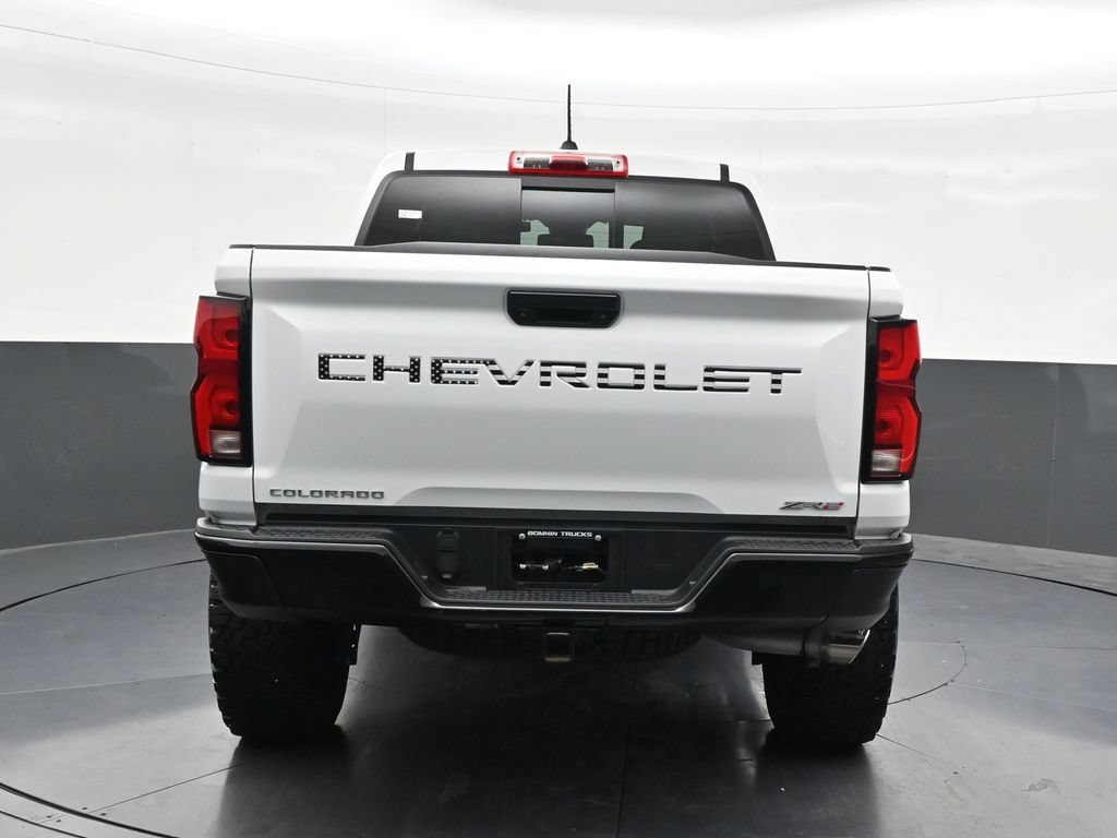 Used 2024 Chevrolet Colorado ZR2 AWD/4WD image 4