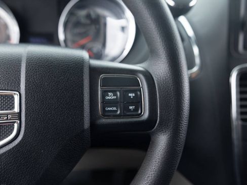 Used 2011 Dodge Grand Caravan Express FWD image 38