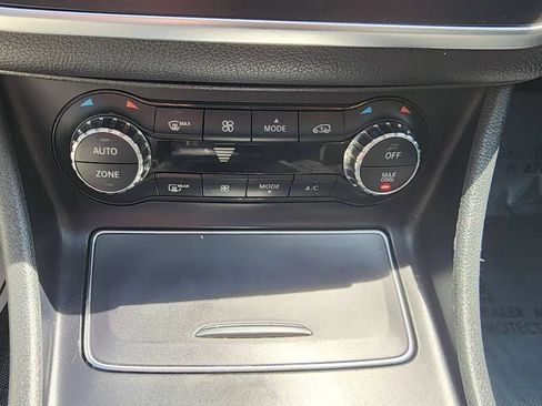 Used 2020 Mercedes-Benz GLA 250 4MATIC image 24
