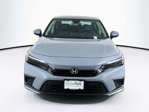 Used 2024 Honda Civic Touring image 2